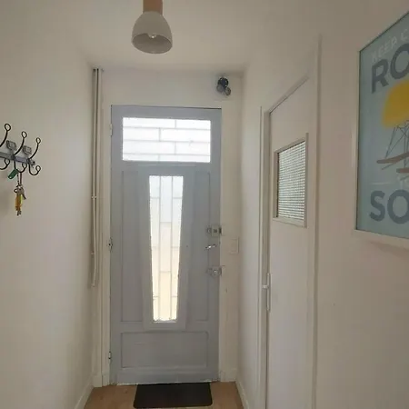 House 90 M With Pool And Garden Vakantiehuis *